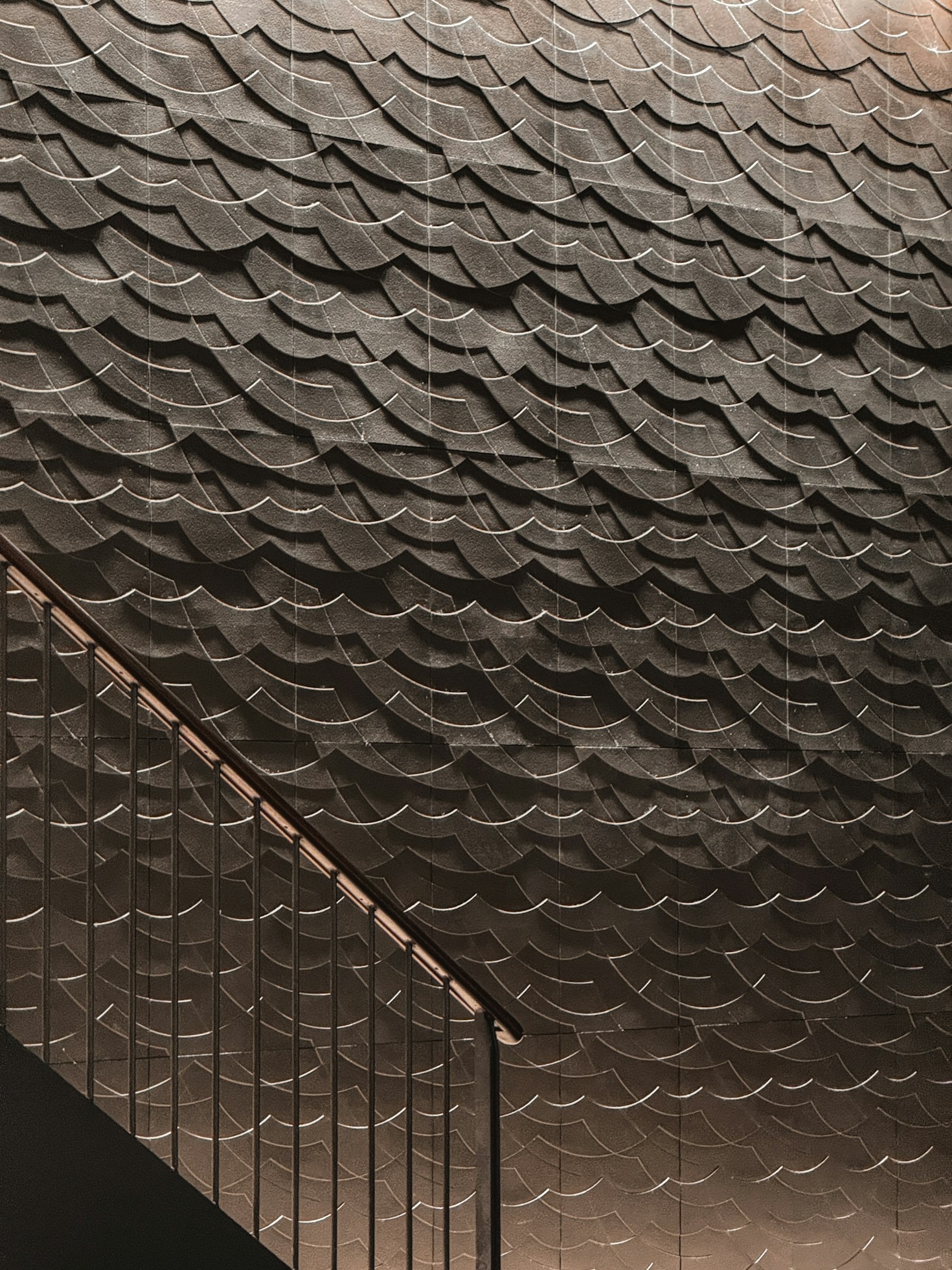 Transforming Interiors With Sophisticated Metallic Wall Effects
